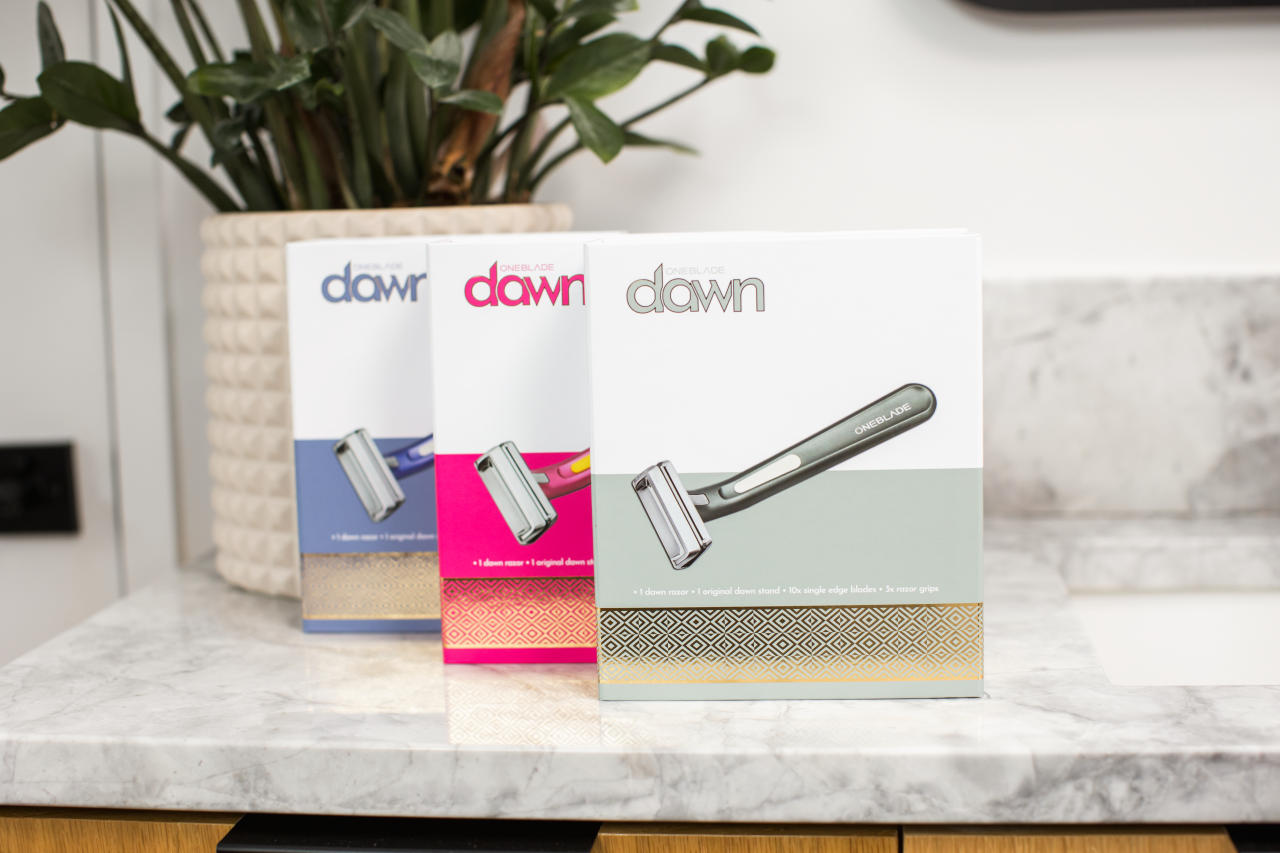 OneBlade DAWN Razor 日本公式 豪華パッケージ スタンド付き 美容シェーバー感覚で利用可能